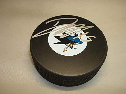Дани Хитли подписа хокей шайба Сан Хосе Шаркс с автограф 1А - Autograph NHL Pucks