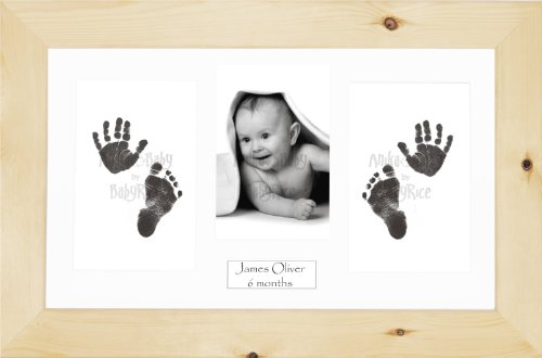 Комплект детски отпечатъци на ръцете и краката BabyRice / Черни Отпечатъци Без мастило / Рамка от естествена борове с бяла