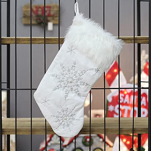 Дълги Плюшени Чорапи Quenny с бели ръкавели, Бродирани модел във формата на Снежинки върху Тялото, Коледна Украса, Чорапи,